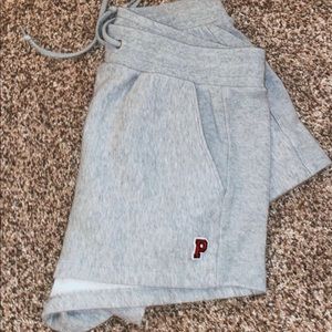PINK super cute sweatshorts!
